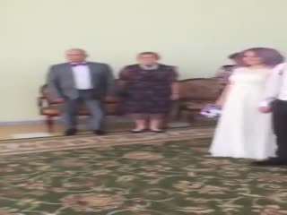 Свидетель на свадьбе