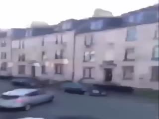 Горе-паркурщик