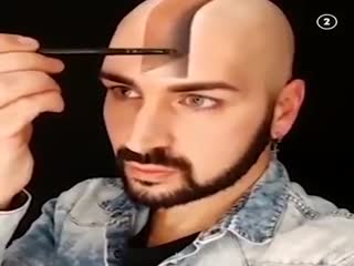 Итальянский художник Люка Люче .