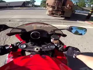 Старик и байкер