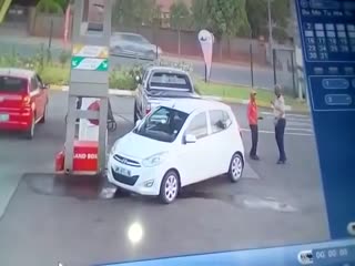 Разборка на АЗС