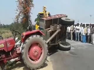 Хотел помочь