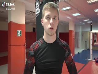 Боец недооценил соперника перед боем