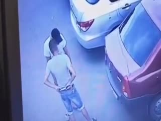 Пытался зарезать парня