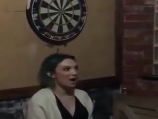 Поиграли в дартс