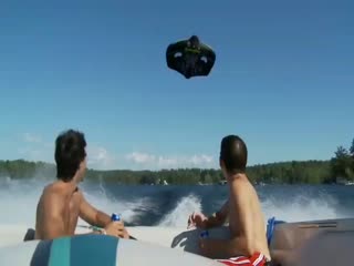 Он там вообще живой?