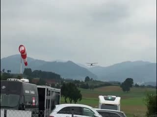 Момент крушения самолета Ан-2 в Австрии попал на видео