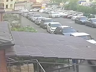 В Краснодаре парень выбросился с балкона на 11 этаже