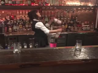 Взболтать, но не смешивать