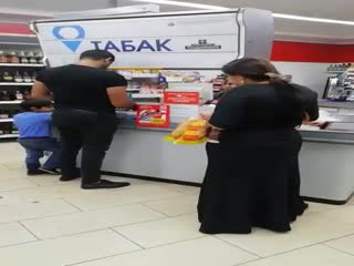 Цыганка попыталась обокрасть "Магнит"