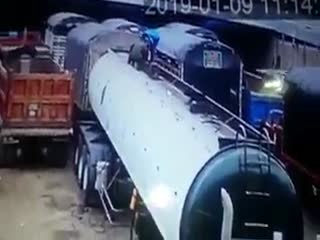 Ой, чой то бумкнуло !