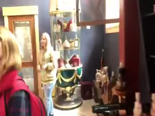 Как правильно пить водку, если вы вдруг забыли