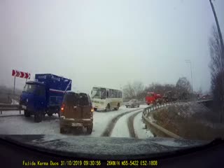 Поехал в лоб