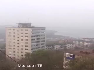 Во Владивостоке истребитель СУ-35 чуть не врезался в крышу жилого дома