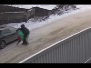 Педофил похитил девочку