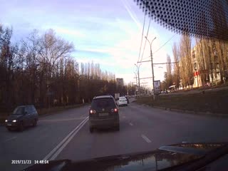 Водитель устроил серьезное ДТП в Липецке и сбежал.