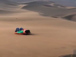Санки в пустыне