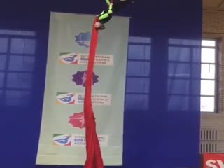 Российскую гимнастку парализовало после падения с 8-метровой высоты на соревнованиях в Риге