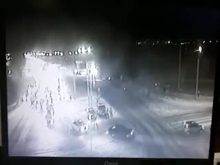 Водитель Камаза выбил страйк