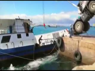 Кораблекрушение на Галапагосах