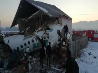 В Алматы упал самолет авиакомпании Bek Air