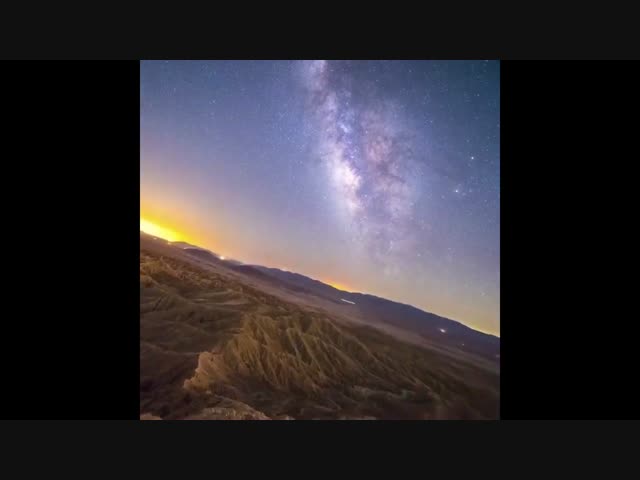 Она всё-таки вертится