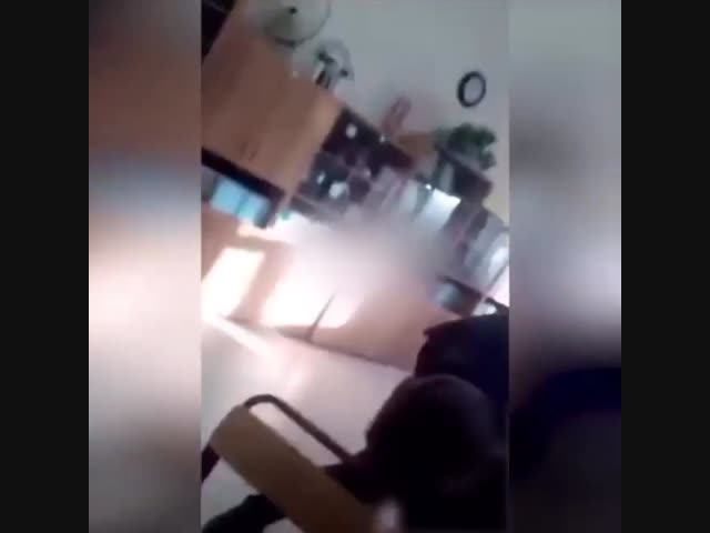 15-летний школяр разбил голову училке из-за порванных наушников