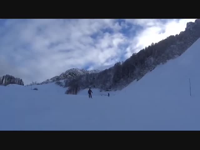 В Сочи сноубордист получил травму из-за "шутки" лыжника