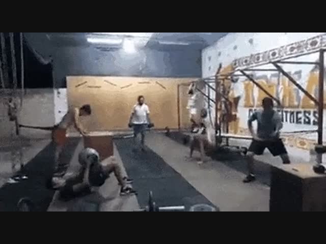 В нашем фитнес клубе весело