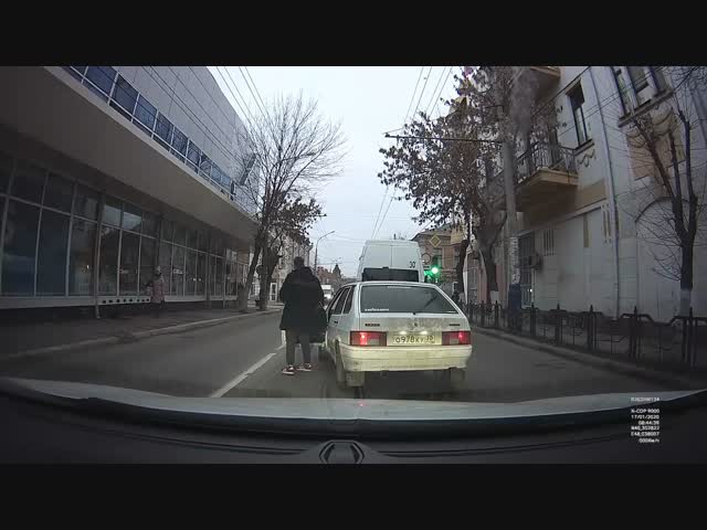 Суровый астраханский маршрутчик