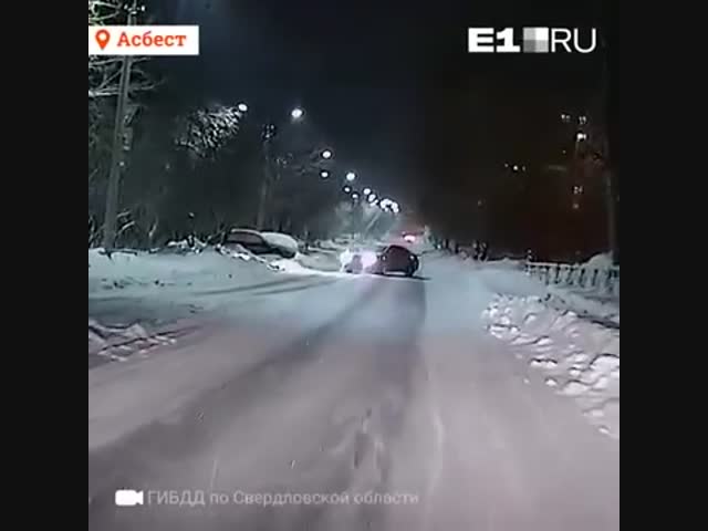 Пьяный водитель разбил машину, удирая от ГИБДД