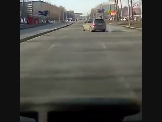 Примагнитились