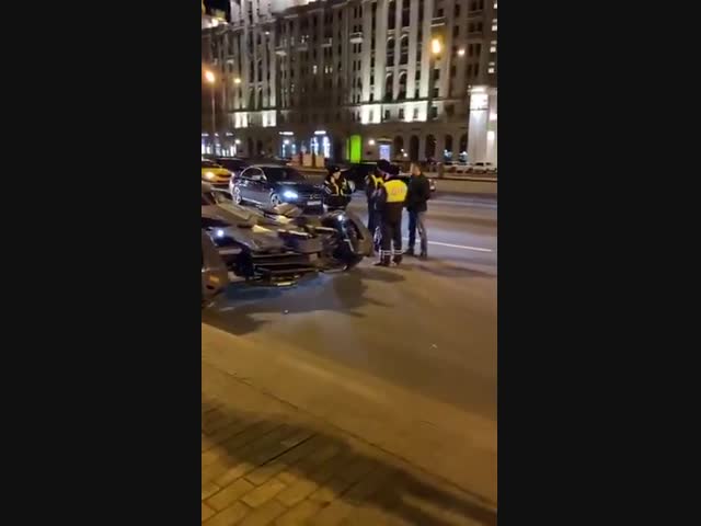 В Москве сотрудники ГИБДД поймали Бэтмена, а точнее его автомобиль