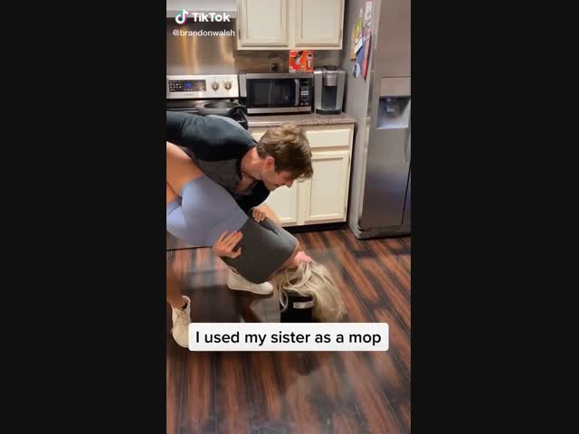 Когда забыл купить швабру