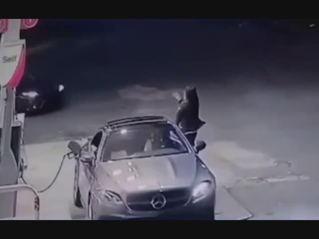 Среагировала мгновенно