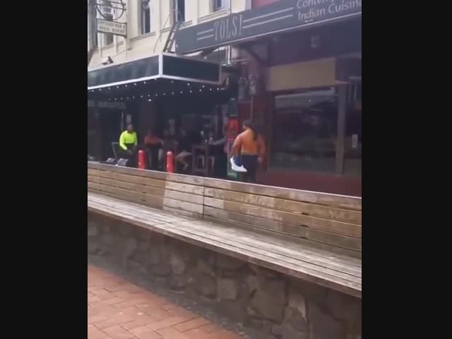 Амбал переоценил себя