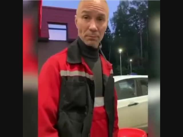 Бухой заправщик залил вместо бензина дизель