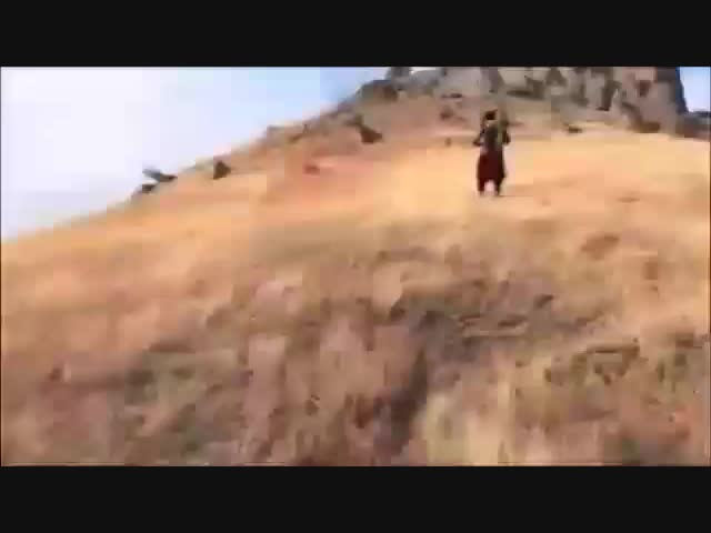 А зажгём-ка лезгинку!