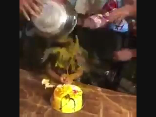 Что-то не очень они его любят