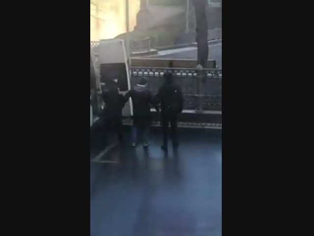 Идиотизм крепчает