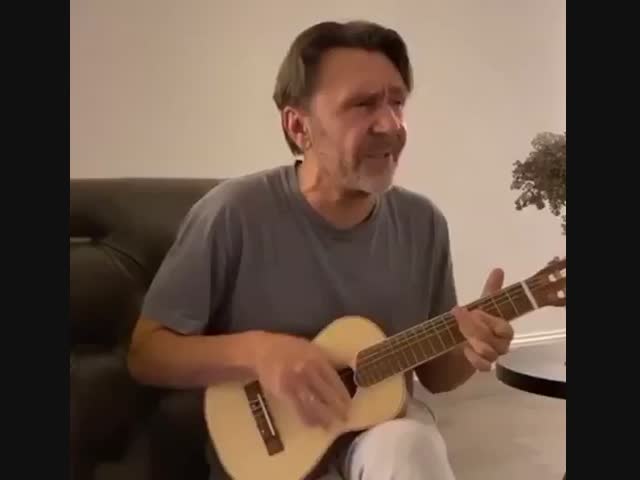 -Ничего не делать 3 недели, это бл не многим по карману!