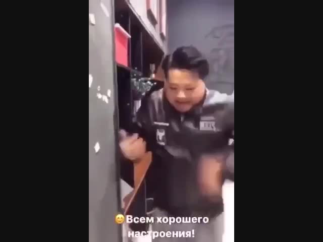 Как научиться играть на гитаре