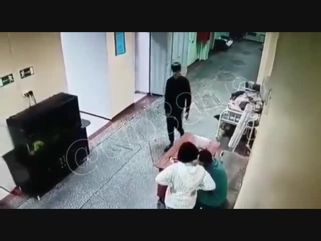 Шесть пациентов психбольницы сбежали в Иркутске