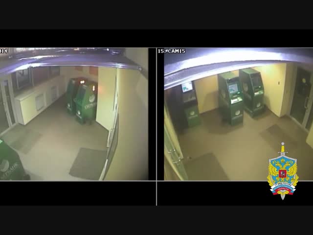 Взломщик с садовой тяпкой