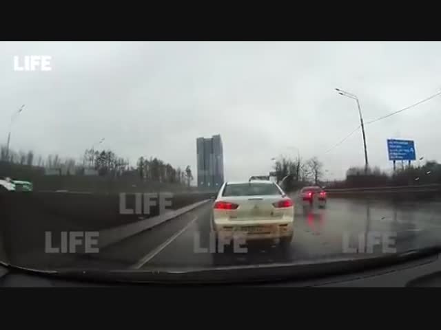 Случай на дороге