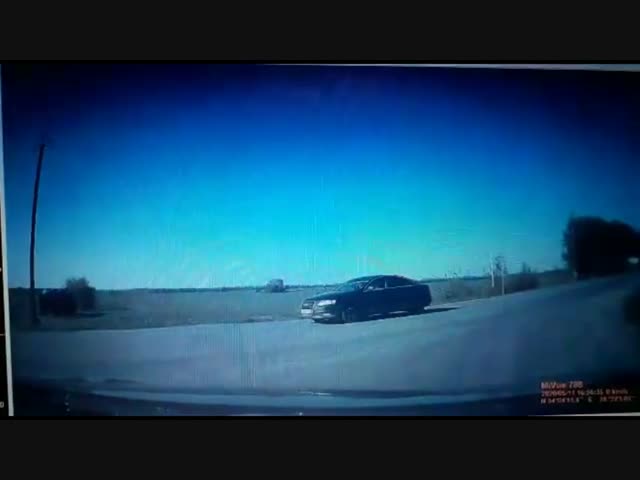 В Тульской области погибла женщина, чья машина угодила между двух фур