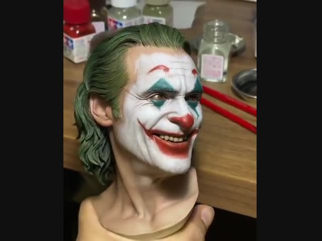 Реалистичная игрушка