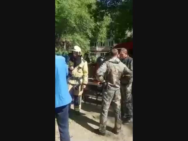 В Энгельсе обрушилась часть жилого дома