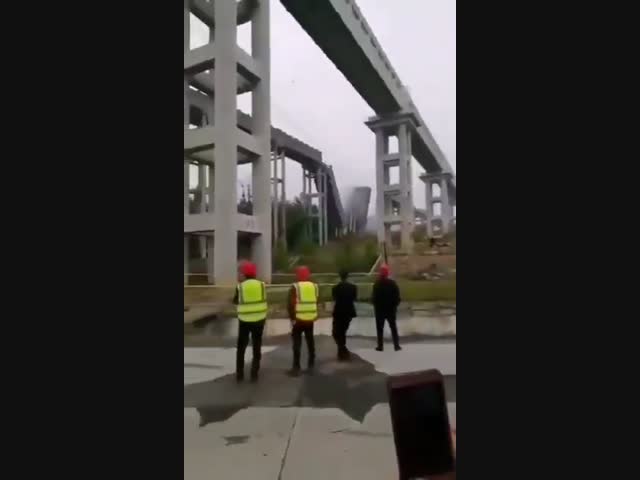 Китайское строители удивляются