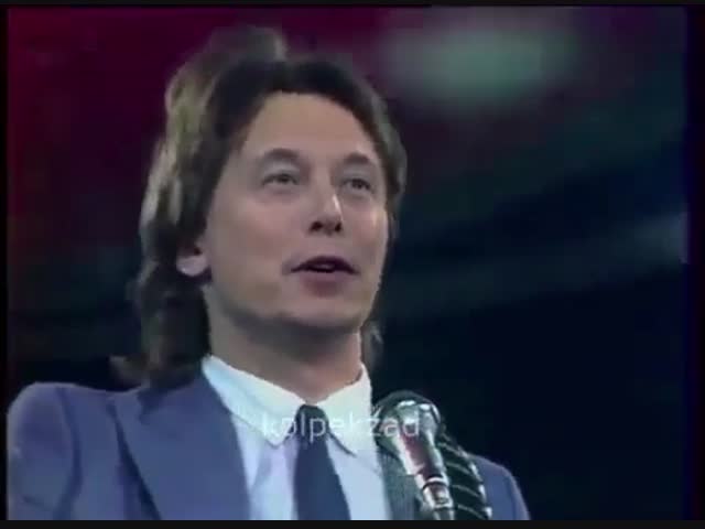 А ведь здесь могло бы быть лицо Рогозина:)